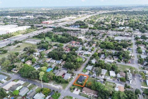 Casa en venta en Fort Lauderdale, Florida, 4 dormitorios, 116.69 m2 № 1976008 - foto 30