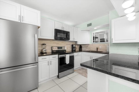 Купить кондоминиум в Сарасота, Флорида 4 комнаты, 48.49м2, № 1858036 - фото 15