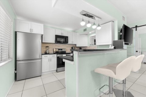 Купить кондоминиум в Сарасота, Флорида 4 комнаты, 48.49м2, № 1858036 - фото 13