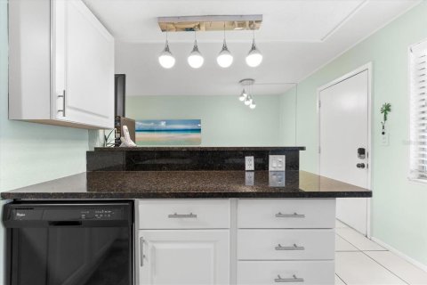 Купить кондоминиум в Сарасота, Флорида 4 комнаты, 48.49м2, № 1858036 - фото 19