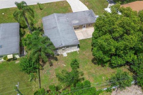 House in Orlando, Florida 3 bedrooms, 112.6 sq.m. № 1886132 - photo 24