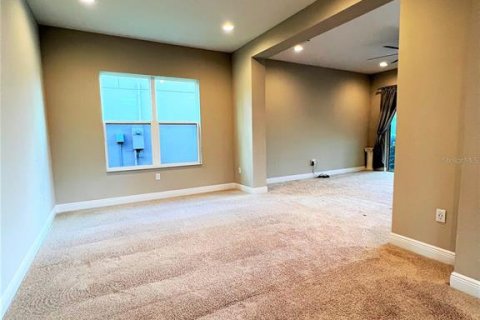 Casa en alquiler en Wesley Chapel, Florida, 5 dormitorios, 314.1 m2 № 1870593 - foto 11
