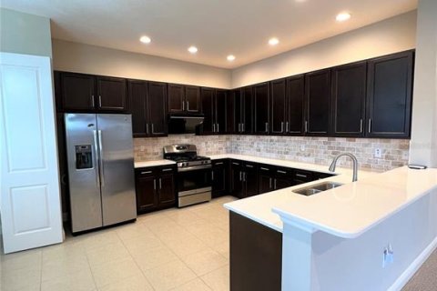 Casa en alquiler en Wesley Chapel, Florida, 5 dormitorios, 314.1 m2 № 1870593 - foto 2