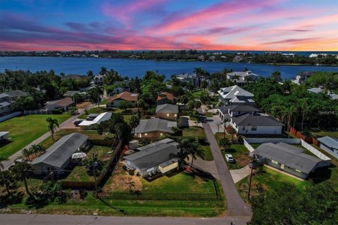 House in Sarasota, Florida 3 bedrooms, 106.28 sq.m. № 2233401 - photo 29