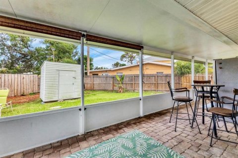 House in Sarasota, Florida 3 bedrooms, 106.28 sq.m. № 2233401 - photo 21