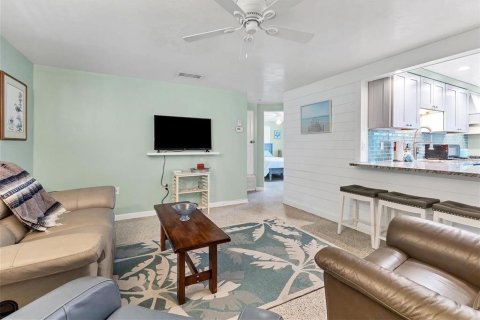 House in Sarasota, Florida 3 bedrooms, 106.28 sq.m. № 2233401 - photo 8