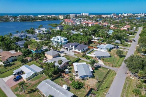 House in Sarasota, Florida 3 bedrooms, 106.28 sq.m. № 2233401 - photo 30