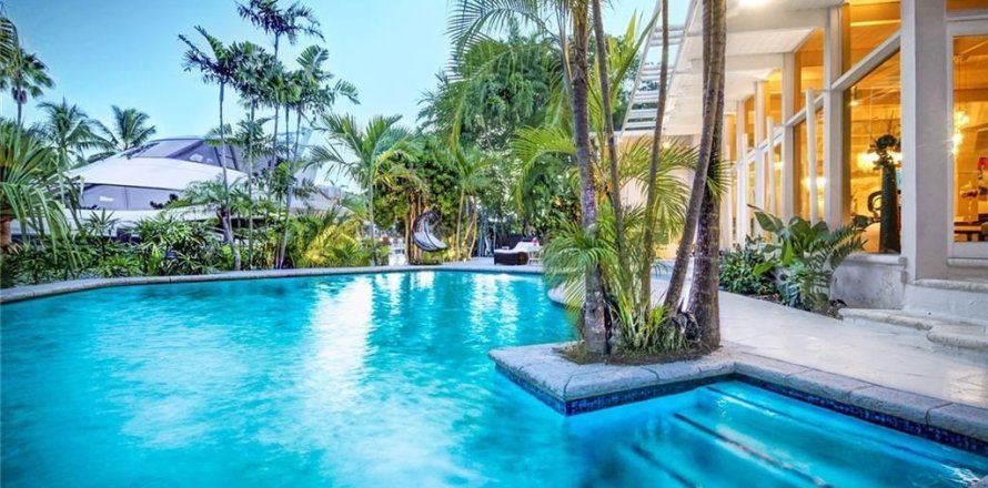 Villa ou maison à Fort Lauderdale, Floride 6 chambres, 499.72 m2 № 728604