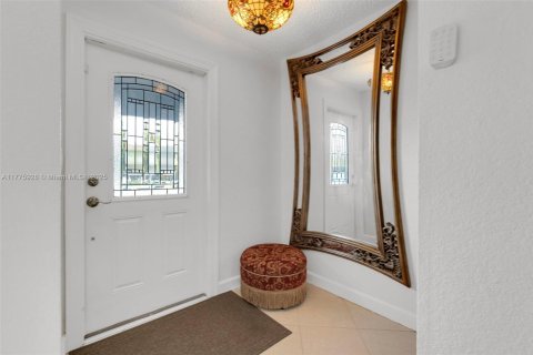 Townhouse in North Lauderdale, Florida 2 bedrooms, 107.02 sq.m. № 1695558 - photo 20