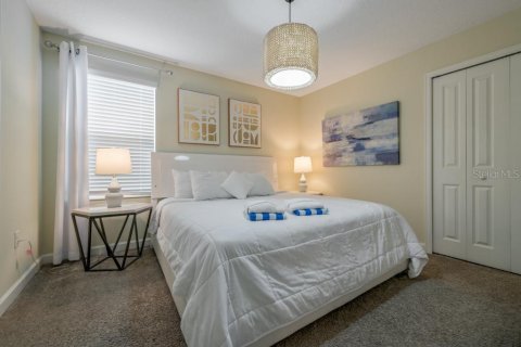Casa en venta en Kissimmee, Florida, 8 dormitorios, 398.46 m2 № 1514904 - foto 28