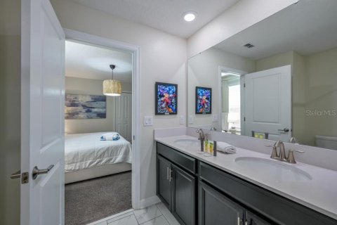 Casa en venta en Kissimmee, Florida, 8 dormitorios, 398.46 m2 № 1514904 - foto 29