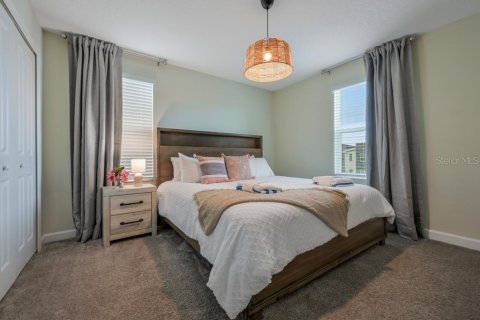 Casa en venta en Kissimmee, Florida, 8 dormitorios, 398.46 m2 № 1514904 - foto 24