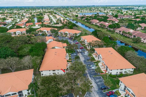 Condominio en venta en Boynton Beach, Florida, 2 dormitorios, 139.35 m2 № 1054956 - foto 1