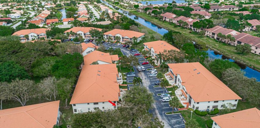 Condominio en Boynton Beach, Florida, 2 dormitorios  № 1054956