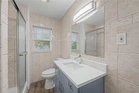 House in Tampa, Florida 3 bedrooms, 140.84 sq.m. № 2303316 - photo 30