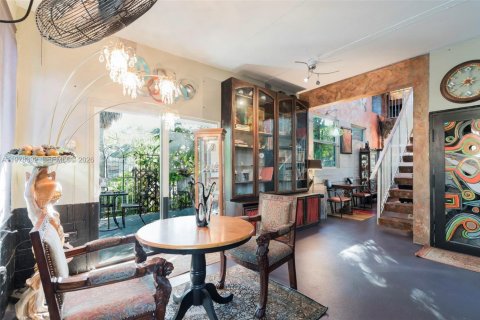 Casa en venta en Fort Lauderdale, Florida, 1 dormitorio, 98.94 m2 № 2045191 - foto 18