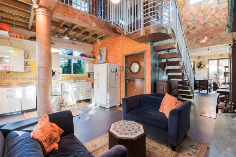 Casa en venta en Fort Lauderdale, Florida, 1 dormitorio, 98.94 m2 № 2045191 - foto 2