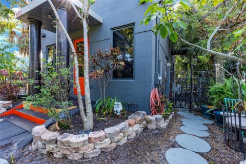 Casa en venta en Fort Lauderdale, Florida, 1 dormitorio, 98.94 m2 № 2045191 - foto 19