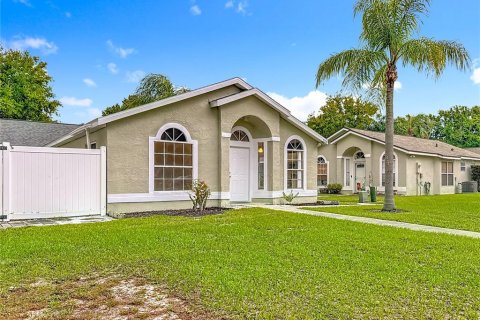 Villa ou maison à vendre à Winter Springs, Floride: 3 chambres, 102.29 m2 № 1913756 - photo 4