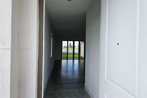 Villa ou maison à louer à Ave Maria, Floride: 3 chambres, 160.35 m2 № 1957287 - photo 4