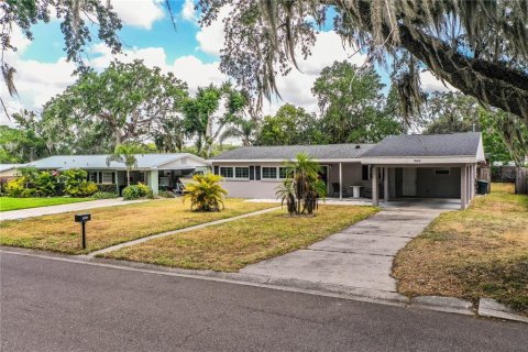 House in Bartow, Florida 3 bedrooms, 135.92 sq.m. № 1688032 - photo 8