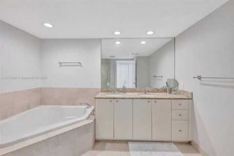 Condominio en venta en Fort Lauderdale, Florida, 2 dormitorios, 124.95 m2 № 1486402 - foto 28