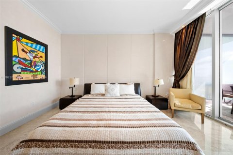 Снять в аренду кондоминиум в Бэл-Харбор, Флорида 2 спальни, 206.34м2, № 1958256 - фото 5