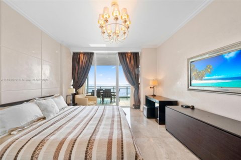 Снять в аренду кондоминиум в Бэл-Харбор, Флорида 2 спальни, 206.34м2, № 1958256 - фото 4