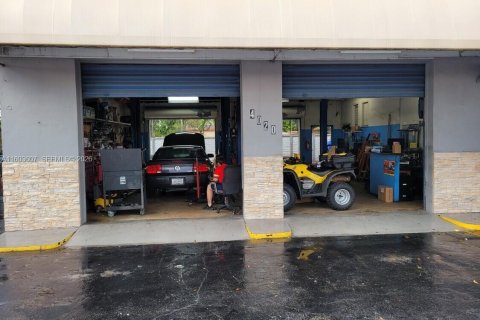 Immobilier commercial à vendre à Hialeah, Floride № 2060046 - photo 19