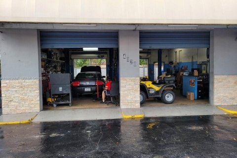 Immobilier commercial à vendre à Hialeah, Floride № 2060046 - photo 15