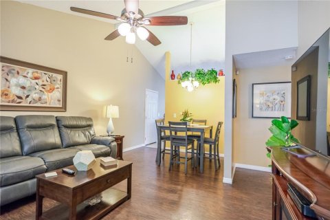 House in Tampa, Florida 3 bedrooms, 91.04 sq.m. № 2287451 - photo 7