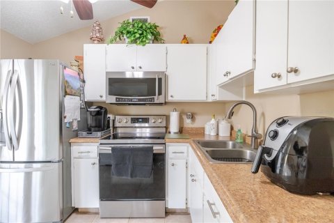 House in Tampa, Florida 3 bedrooms, 91.04 sq.m. № 2287451 - photo 6