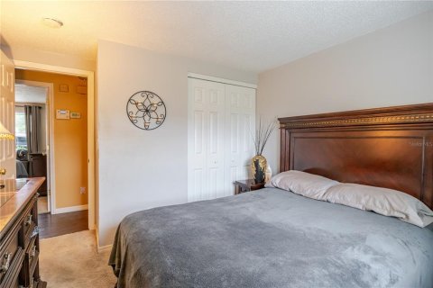 House in Tampa, Florida 3 bedrooms, 91.04 sq.m. № 2287451 - photo 12