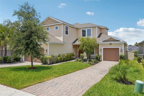 Casa en venta en Apopka, Florida, 5 dormitorios, 321.53 m2 № 1758044 - foto 2