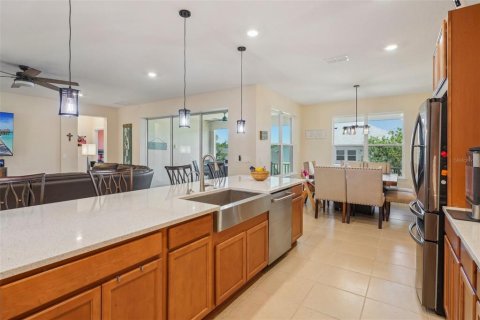 Casa en venta en Apopka, Florida, 5 dormitorios, 321.53 m2 № 1758044 - foto 15