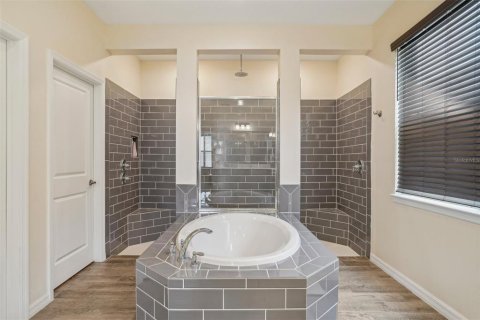 Casa en venta en Apopka, Florida, 5 dormitorios, 321.53 m2 № 1758044 - foto 21
