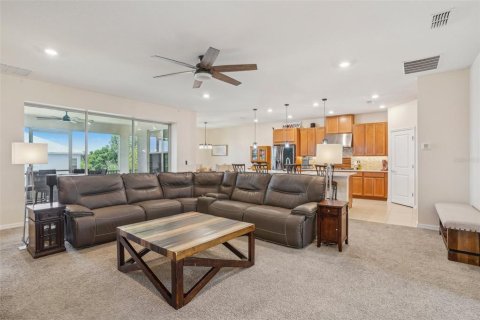 Casa en venta en Apopka, Florida, 5 dormitorios, 321.53 m2 № 1758044 - foto 8