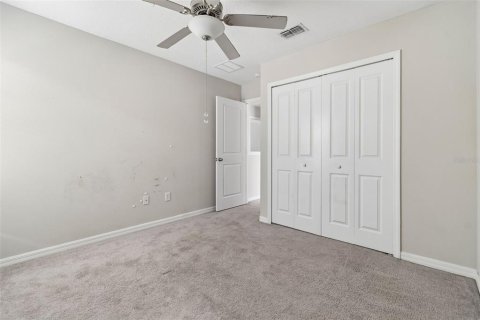 House in Tampa, Florida 3 bedrooms, 145.67 sq.m. № 2317482 - photo 28