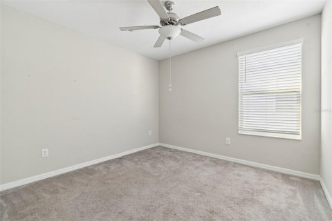 House in Tampa, Florida 3 bedrooms, 145.67 sq.m. № 2317482 - photo 27