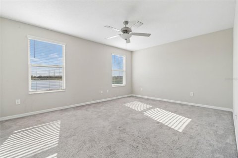 House in Tampa, Florida 3 bedrooms, 145.67 sq.m. № 2317482 - photo 21