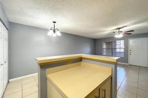 Condo in Altamonte Springs, Florida, 2 bedrooms  № 1295303 - photo 30