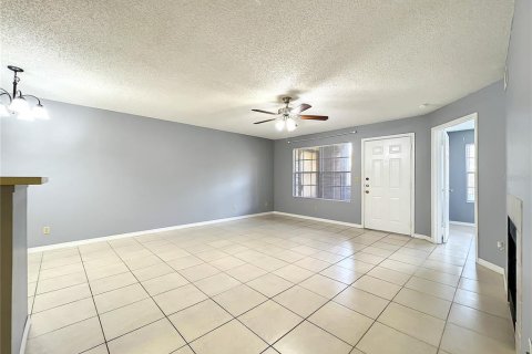 Condo in Altamonte Springs, Florida, 2 bedrooms  № 1295303 - photo 18