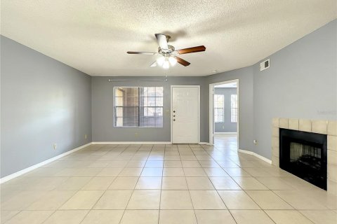 Condo in Altamonte Springs, Florida, 2 bedrooms  № 1295303 - photo 17