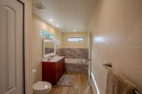 House in Hawthorne, Florida 3 bedrooms, 150.5 sq.m. № 1541838 - photo 15