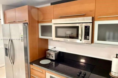 Copropriété à vendre à Miami, Floride: 2 chambres, 87.33 m2 № 2017120 - photo 25