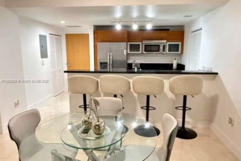 Copropriété à vendre à Miami, Floride: 2 chambres, 87.33 m2 № 2017120 - photo 28