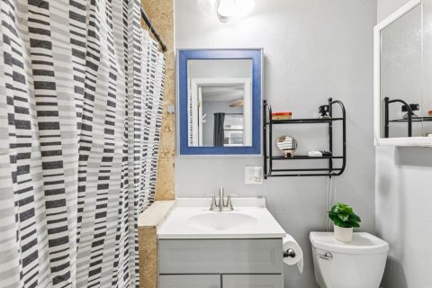 Casa en venta en Tampa, Florida, 4 dormitorios, 200.48 m2 № 1827871 - foto 13
