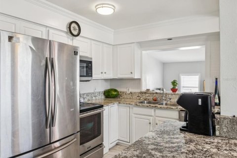 Casa en venta en Tampa, Florida, 4 dormitorios, 200.48 m2 № 1827871 - foto 8
