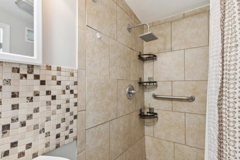 Casa en venta en Tampa, Florida, 4 dormitorios, 200.48 m2 № 1827871 - foto 22