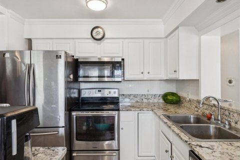 Casa en venta en Tampa, Florida, 4 dormitorios, 200.48 m2 № 1827871 - foto 4